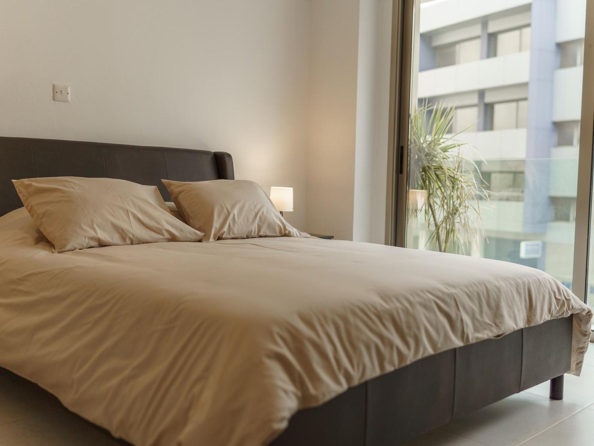 Halcyon Central Apartment Larnaca Buitenkant foto