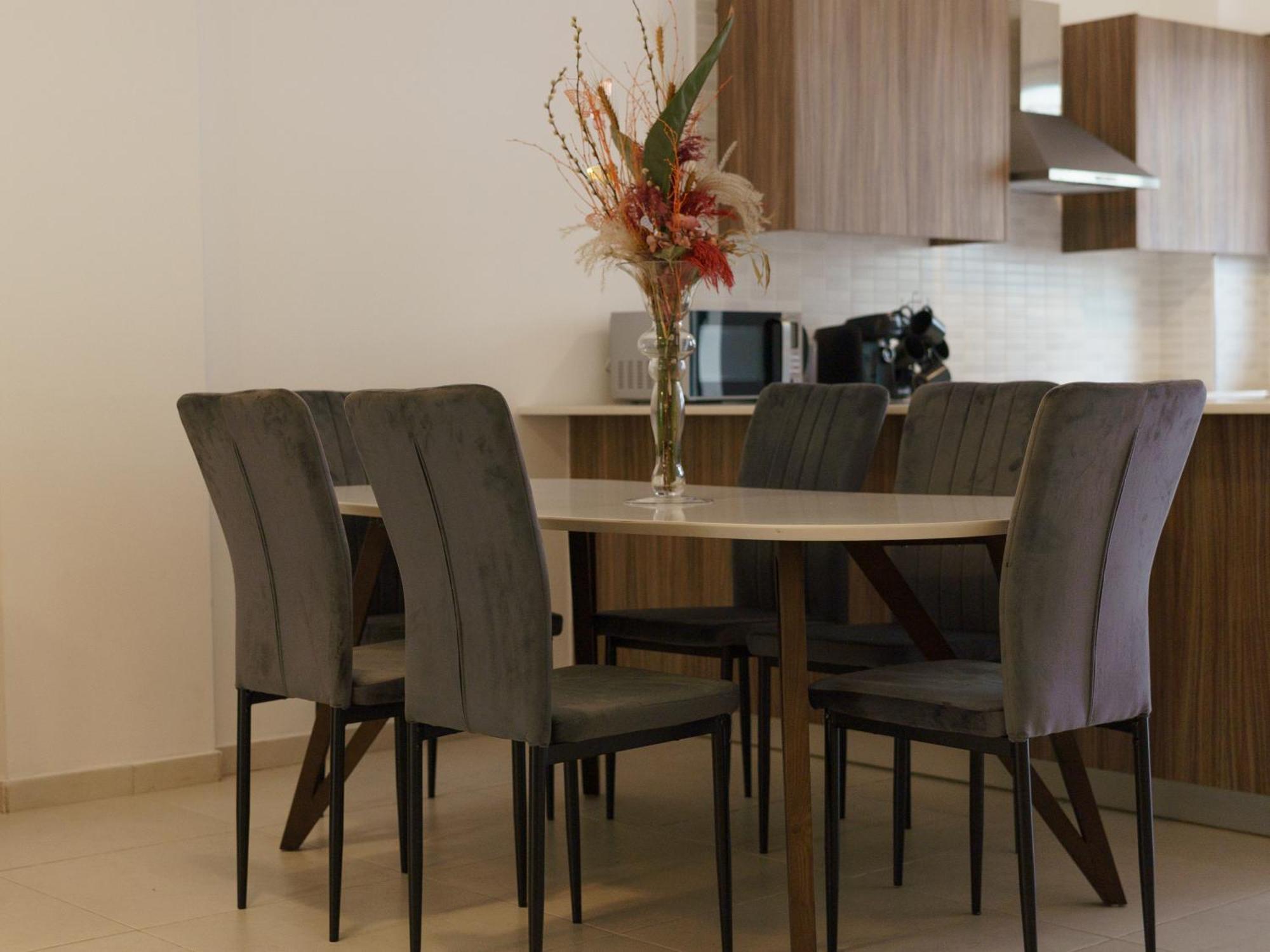Halcyon Central Apartment Larnaca Buitenkant foto